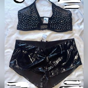 Selling this IHEARTRAVES top & bottom :) (it didn’t come as a set)